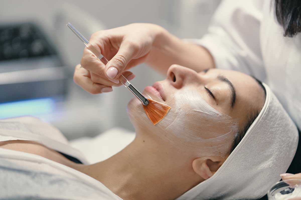 You are currently viewing The Ultimate Guide to Chemical Peels in San Diego